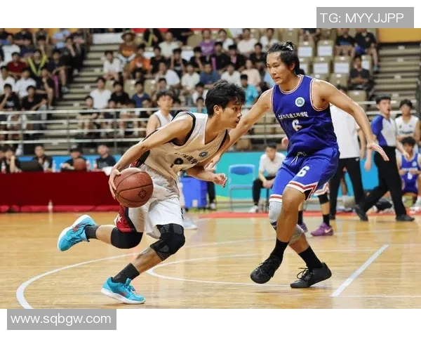 篮球与足球巨星同台竞技友谊赛引发体育界热议 篮球与足球巨星同台竞技友谊赛引发体育界热议