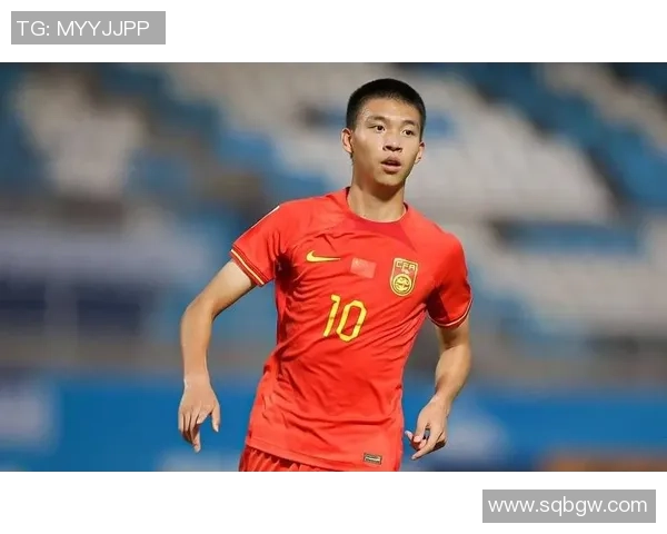 足球明星们的中国之旅:那些曾在这里留下足迹的传奇球员们 足球明星们的中国之旅:那些曾在这里留下足迹的传奇球员们